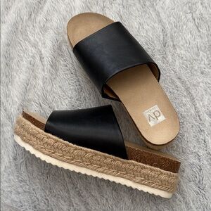 DV by Dolce Vita Black Espadrille Slides